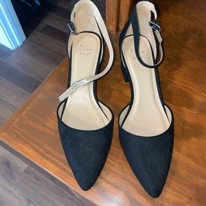 Brand new black heels